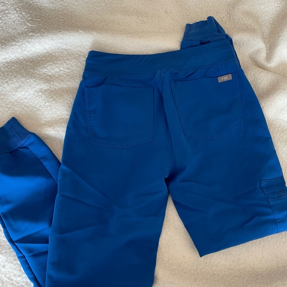 Figs Zamora jogger scrub pant - Picture 2 of 4